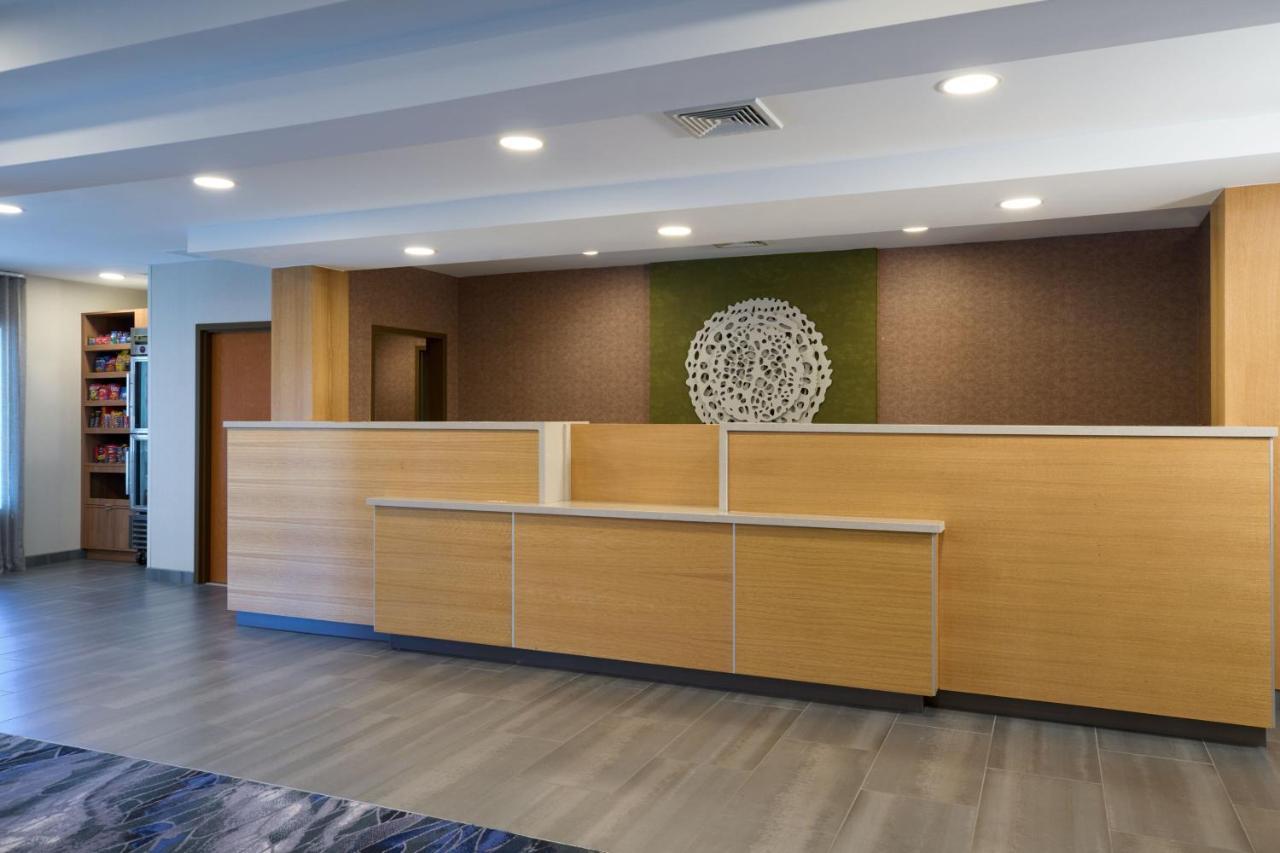 Fairfield Inn And Suites By Marriott Winchester Exterior photo