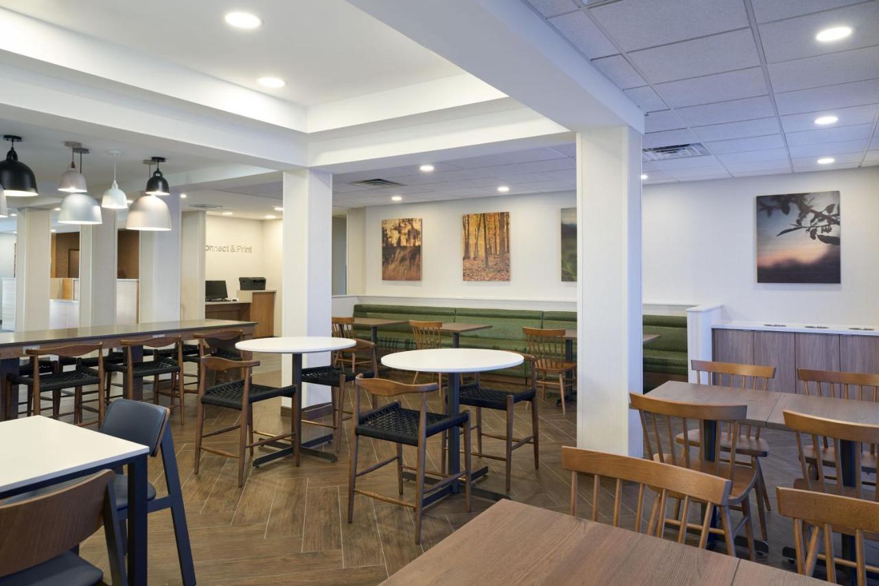 Fairfield Inn And Suites By Marriott Winchester Exterior photo