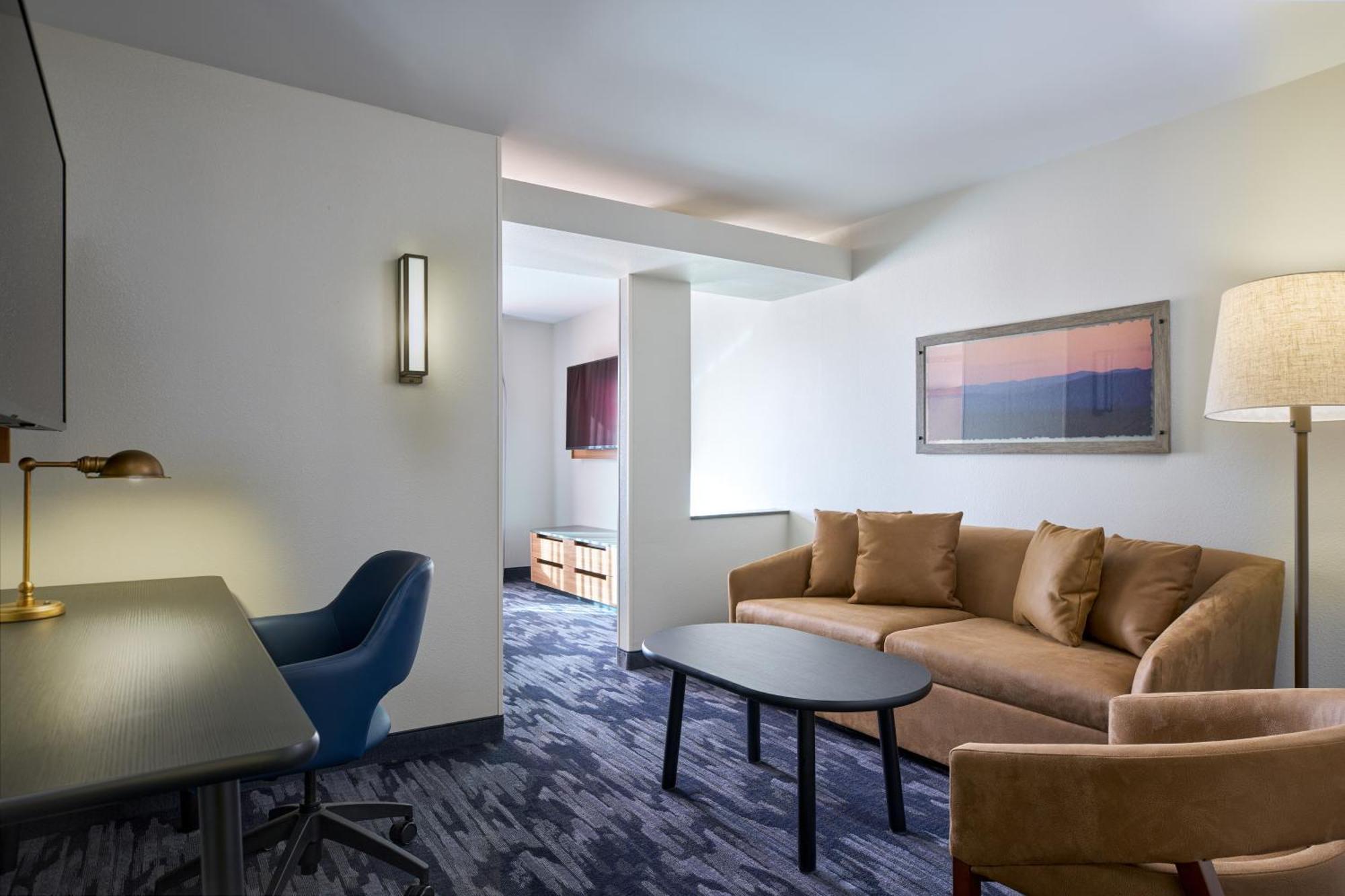 Fairfield Inn And Suites By Marriott Winchester Exterior photo