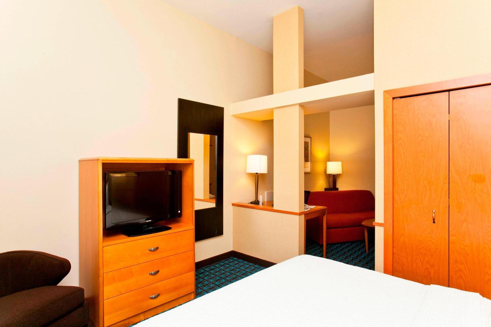 Fairfield Inn And Suites By Marriott Winchester Exterior photo