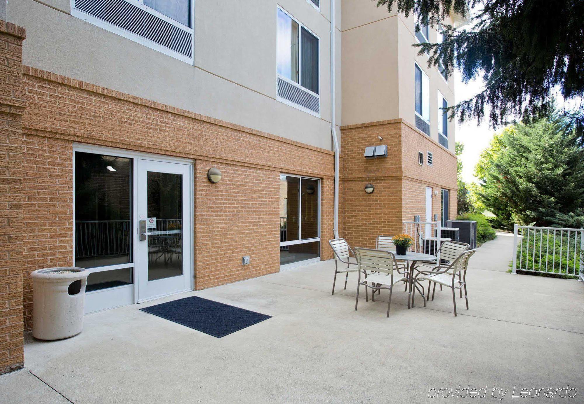 Fairfield Inn And Suites By Marriott Winchester Exterior photo
